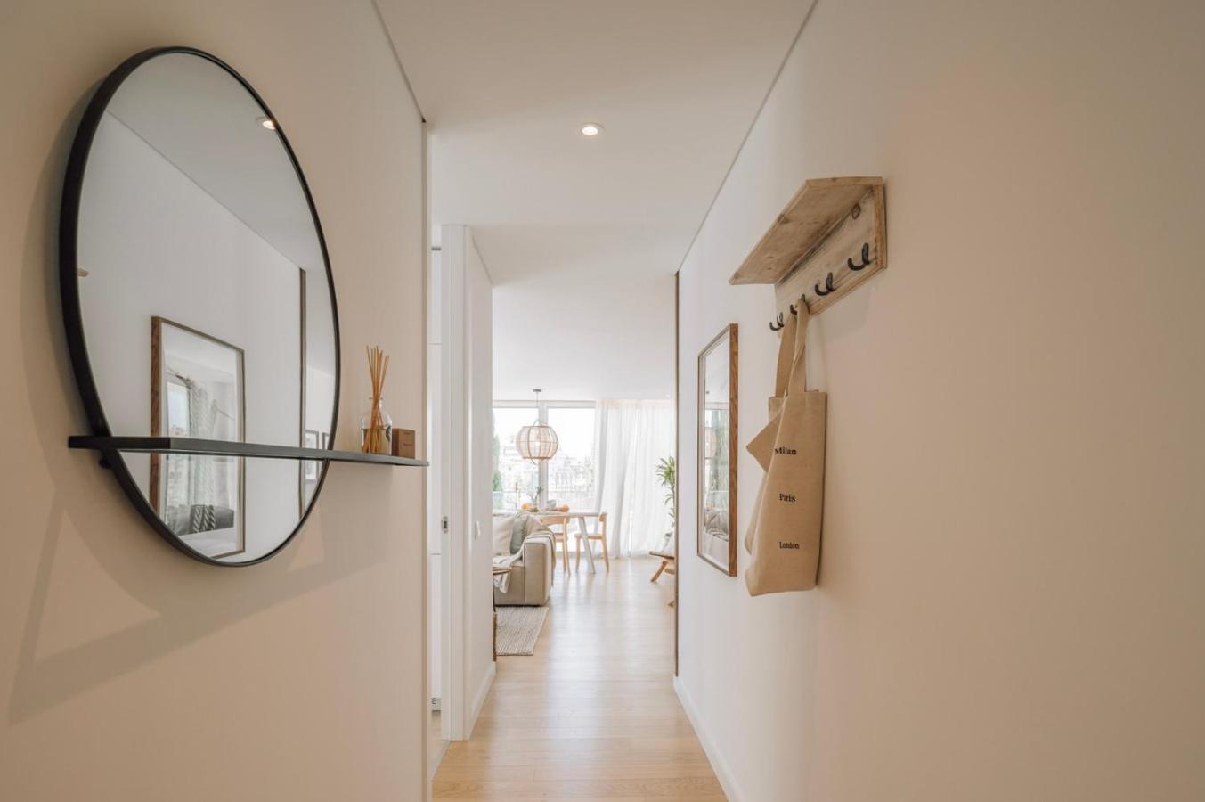Talamone - 2 Bedrooms And Balcony In Alvalade Apartment