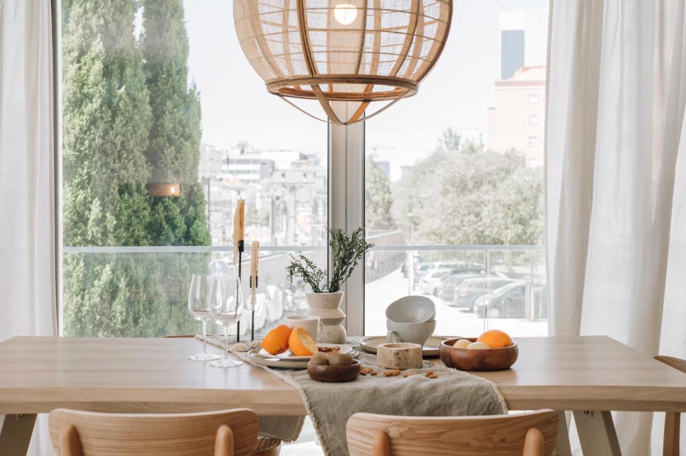Talamone - 2 Bedrooms And Balcony In Alvalade Apartment